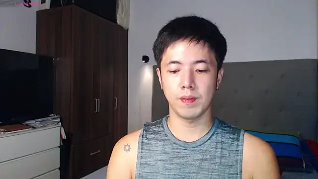 Addictiveboi online show from 02-15-26, 07:51