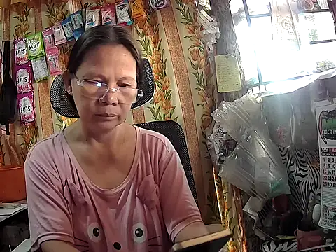 Hotzoey16 online show from 04-22-26, 10:22