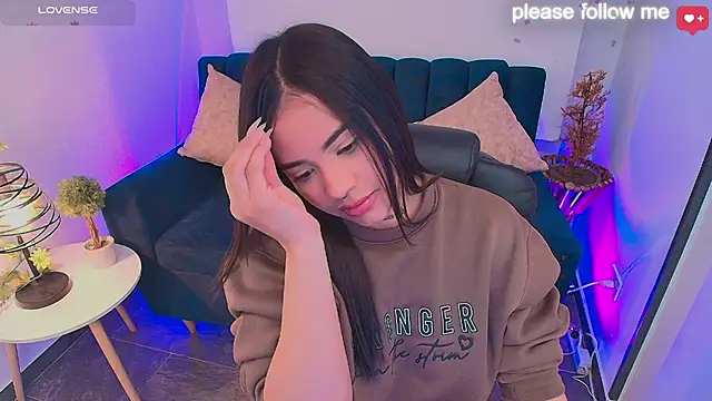 nicemiiaa7  online show from 05-21-26, 01:56