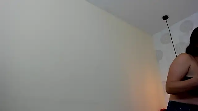 GIANAMILLER6 online show from 05-07-26, 12:10