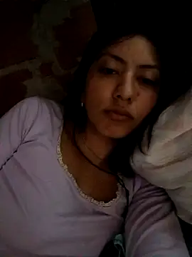 emilypeluda online show from 04-20-26, 02:03