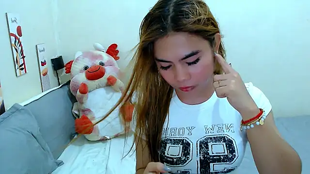 Snapshot of zeusdaven chatting on 02-16-26, 03:46 zeusdaven online show from 02-16-26, 03:46