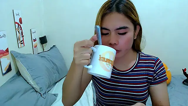 Snapshot of zeusdaven chatting on 02-21-26, 02:45 zeusdaven online show from 02-21-26, 02:45