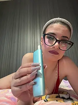 Larra69 online show from 05-15-26, 03:41
