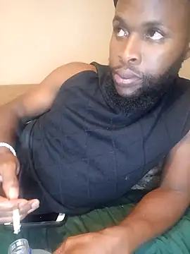 Snapshot of smith_lolah chatting on 10-08-25, 08:06 smith lolah online show from 10-08-25, 08:06