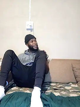 Snapshot of smith_lolah chatting on 10-13-25, 07:25 smith lolah online show from 10-13-25, 07:25