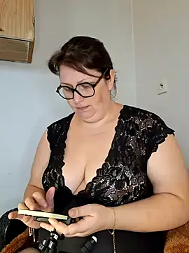 Snapshot of Fformesx chatting on 02-27-26, 12:49 Fformesx online show from 02-27-26, 12:49