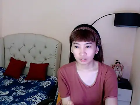 Snapshot of ShantalFoxxy_ chatting on 06-14-26, 11:51 ShantalFoxxy online show from 06-14-26, 11:51