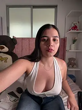 salomecute21 online show from 06-10-26, 11:31