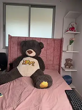 salomecute21 online show from 06-13-26, 11:52