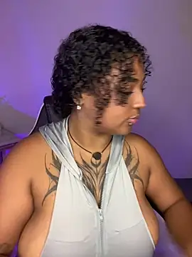 Cristal-Jonnes online show from 05-28-26, 06:10