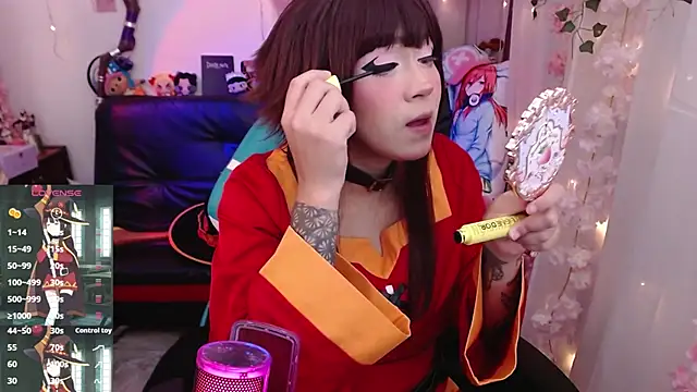 jadedelux  online show from 05-26-26, 07:10