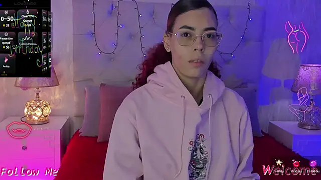 Snapshot of Pamelamiler__ chatting on 01-14-26, 01:17 Pamelamiler online show from 01-14-26, 01:17