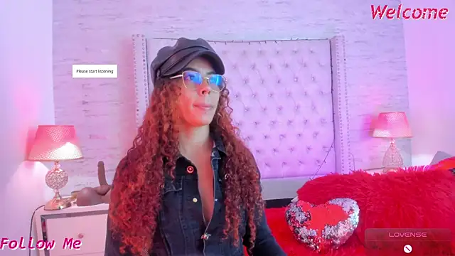 Snapshot of Pamelamiler__ chatting on 05-17-26, 12:56 Pamelamiler online show from 05-17-26, 12:56