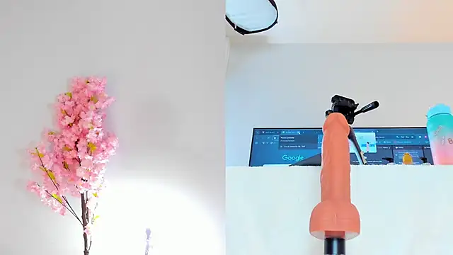 Snapshot of maily_zanss chatting on 11-21-25, 07:23 maily zanss online show from 11-21-25, 07:23