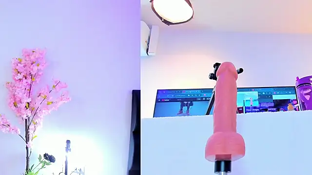 Snapshot of maily_zanss chatting on 12-04-25, 07:33 maily zanss online show from 12-04-25, 07:33