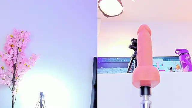 Snapshot of maily_zanss chatting on 02-13-26, 07:43 maily zanss online show from 02-13-26, 07:43