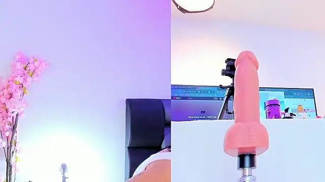 Snapshot of maily_zanss chatting on 02-22-26, 08:07 maily zanss online show from 02-22-26, 08:07