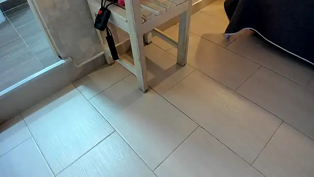 ALYANNA HOT  online show from 01-10-26, 11:45