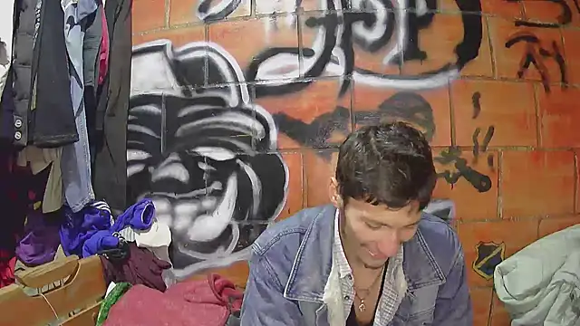 alexandercruz online show from 05-26-26, 01:45