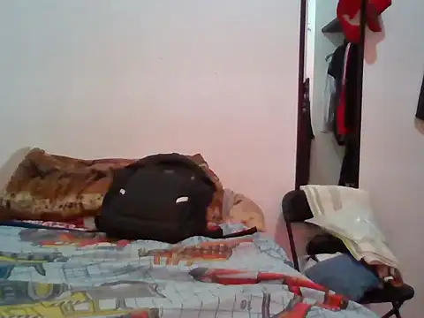 Snapshot of Barrx0018 chatting on 04-25-26, 03:53 Barrx0018 online show from 04-25-26, 03:53
