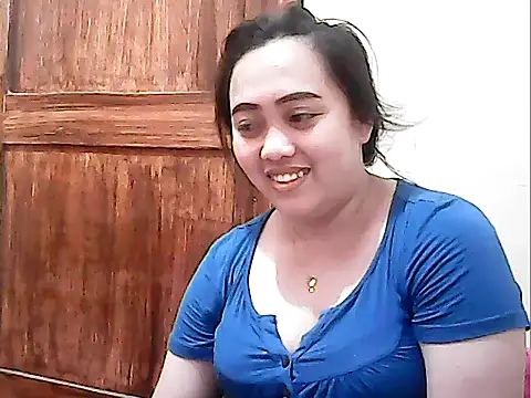 Snapshot of Pinay_Chubby20 chatting on 03-06-26, 01:18 Pinay Chubby20 online show from 03-06-26, 01:18