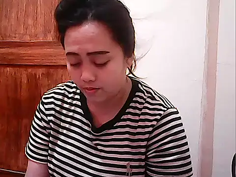 Snapshot of Pinay_Chubby20 chatting on 03-09-26, 11:42 Pinay Chubby20 online show from 03-09-26, 11:42