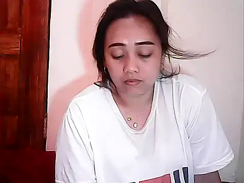 Snapshot of Pinay_Chubby20 chatting on 04-09-26, 12:10 Pinay Chubby20 online show from 04-09-26, 12:10