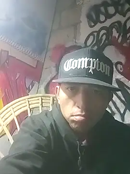 Snapshot of Narckse chatting on 09-17-25, 05:20 Narckse online show from 09-17-25, 05:20