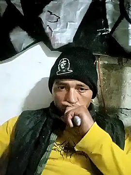 Snapshot of Narckse chatting on 10-06-25, 12:02 Narckse online show from 10-06-25, 12:02