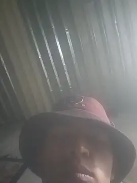 Snapshot of Narckse chatting on 12-04-25, 12:25 Narckse online show from 12-04-25, 12:25