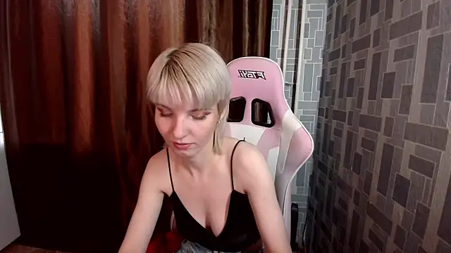 Madelaineses online show from 02-07-26, 03:54