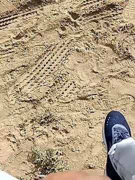 Snapshot of hard_boy9455 chatting on 01-10-26, 08:38 hard boy9455 online show from 01-10-26, 08:38