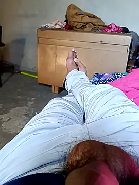 Snapshot of hard_boy9455 chatting on 01-15-26, 08:30 hard boy9455 online show from 01-15-26, 08:30