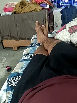 Snapshot of hard_boy9455 chatting on 02-22-26, 10:47 hard boy9455 online show from 02-22-26, 10:47