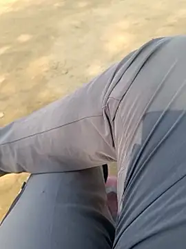 Snapshot of hard_boy9455 chatting on 03-11-26, 09:04 hard boy9455 online show from 03-11-26, 09:04