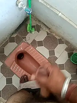 Snapshot of hard_boy9455 chatting on 04-16-26, 08:15 hard boy9455 online show from 04-16-26, 08:15