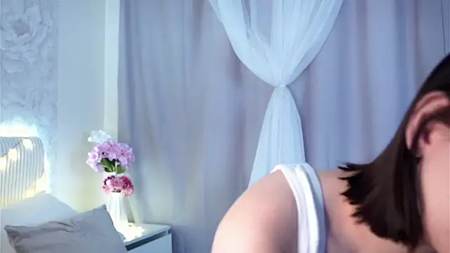 FalineBeacher online show from 04-17-26, 02:36