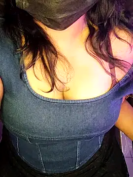 darling devil online show from 11-11-25, 07:36