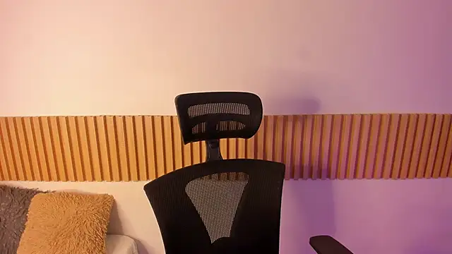 OliviaSweett online show from 10-23-25, 06:50