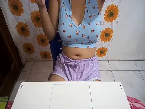 PrettyClaudia online show from 06-20-26, 02:14