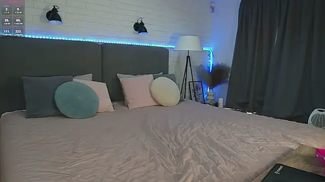 Baby  Lola online show from 05-19-26, 06:09