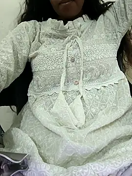 Alia-00 online show from 09-29-25, 03:55