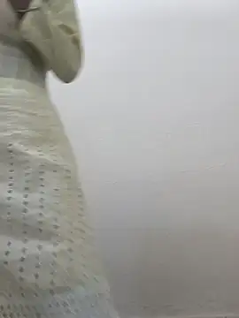 Alia-00 online show from 10-28-25, 04:05