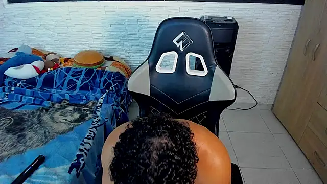 Snapshot of jep_play99 chatting on 04-10-26, 07:02 jep play99 online show from 04-10-26, 07:02