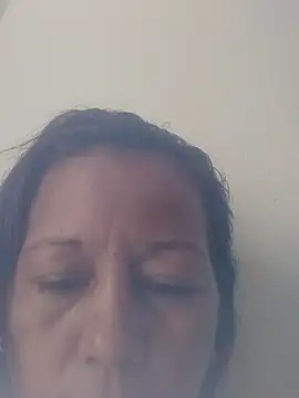 Snapshot of marinita13 chatting on 01-13-26, 01:27 marinita13 online show from 01-13-26, 01:27