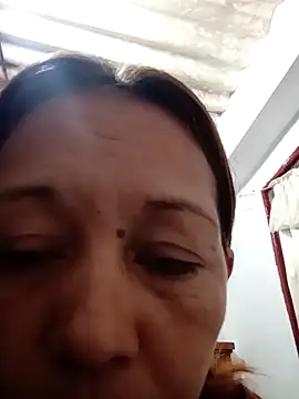 Snapshot of marinita13 chatting on 04-16-26, 02:12 marinita13 online show from 04-16-26, 02:12