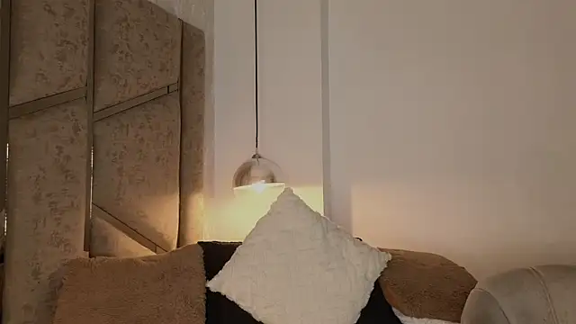 scarlethlux online show from 06-20-26, 04:37