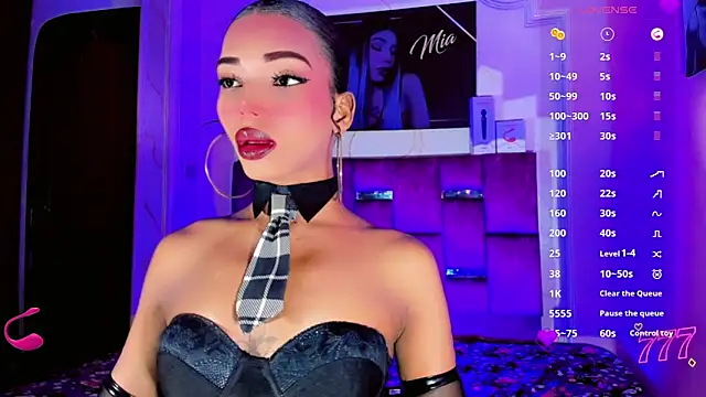 LADY-HOT-SEXY- online show from 06-08-26, 01:28