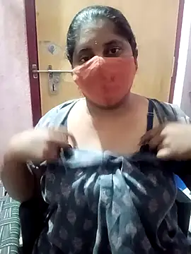 Jessi 25 online show from 12-21-25, 04:03